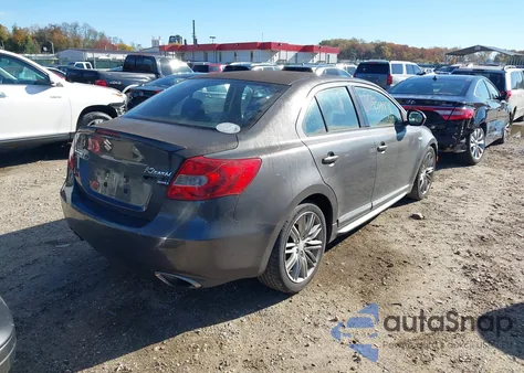 2013 Suzuki Kizashi Sport Gts из США, поврежденный, VIN JS2RF9A61D6100002